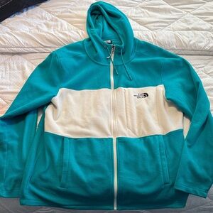 The North Face Turquoise and White Fleece Jacket men’s XL soft warm